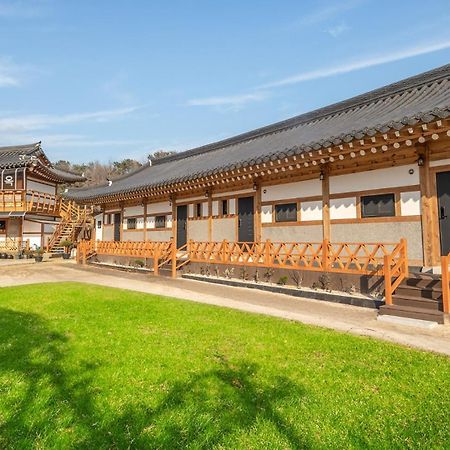 Gyeongju Gampo Byeolbit Hanok Pension Dış mekan fotoğraf